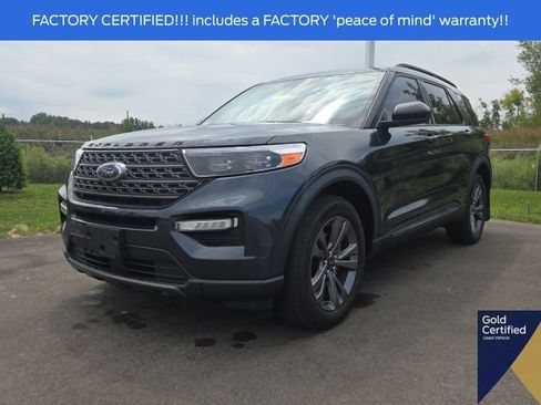 Used 2023 Ford Explorer XLT w/ Equipment Group 202A AWD/4WD image 2