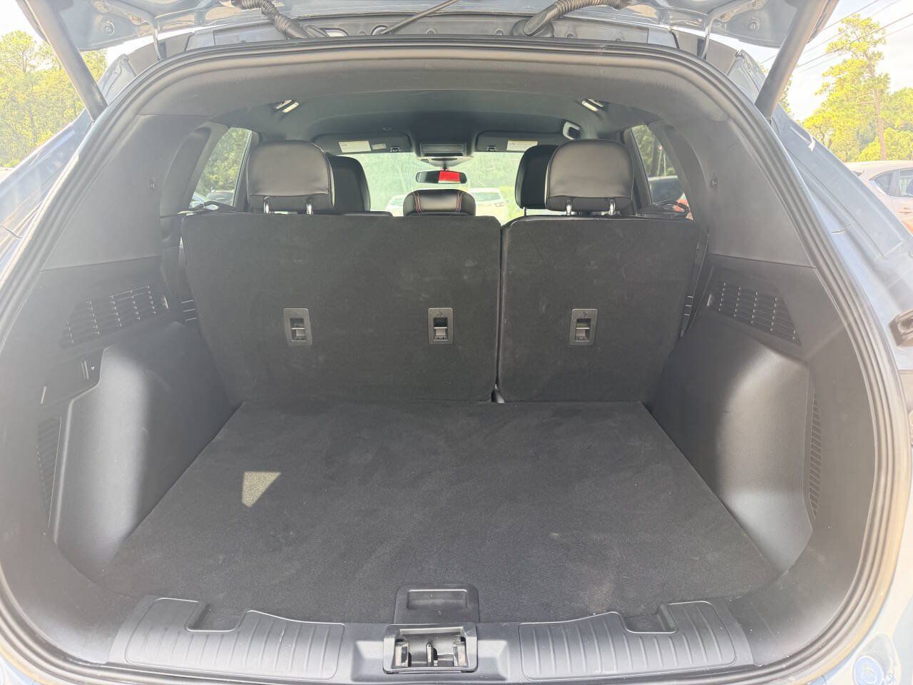 Used 2024 Ford Escape ST-Line w/ Tech Pack #1 FWD image 8