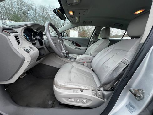 Used 2012 Buick LaCrosse Premium image 9