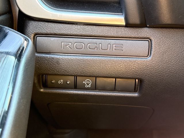 Used 2024 Nissan Rogue S AWD/4WD image 31