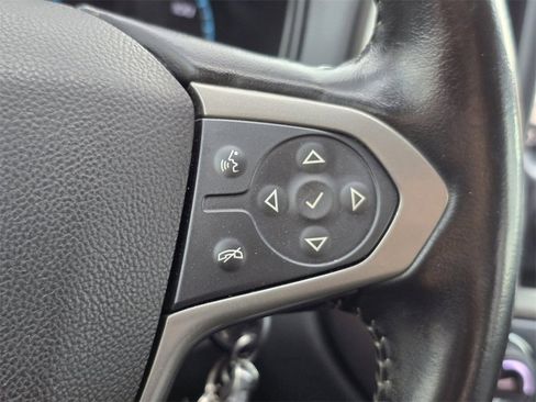 Used 2019 Chevrolet Colorado Z71 image 31