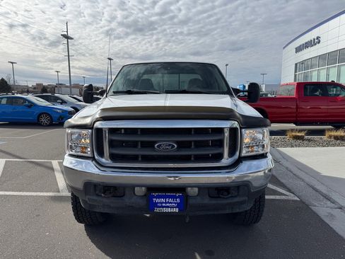 Used 2002 Ford F350 Lariat image 2