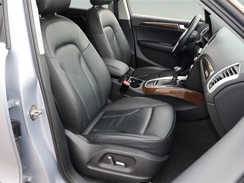 Used 2016 Audi Q5 2.0T Premium image 19