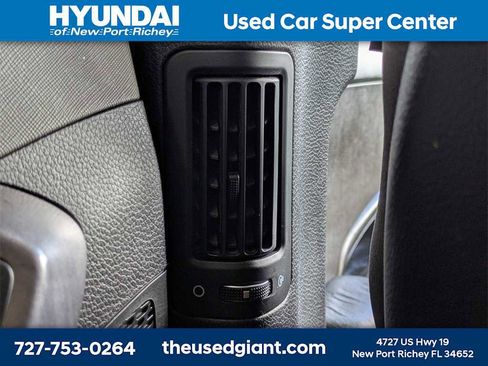 Used 2013 Hyundai Santa Fe Sport 2.0T image 16