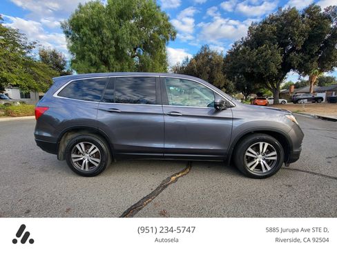 Used 2017 Honda Pilot EX image 7