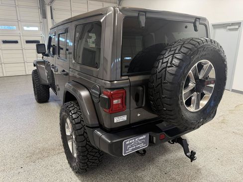 Used 2020 Jeep Wrangler Unlimited Sahara AWD/4WD image 8