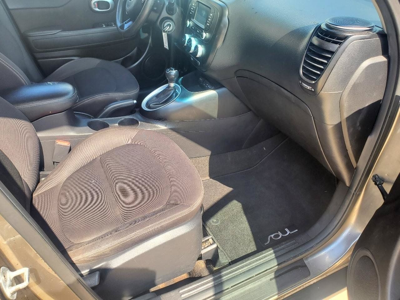 Used 2019 Kia Soul FWD image 4
