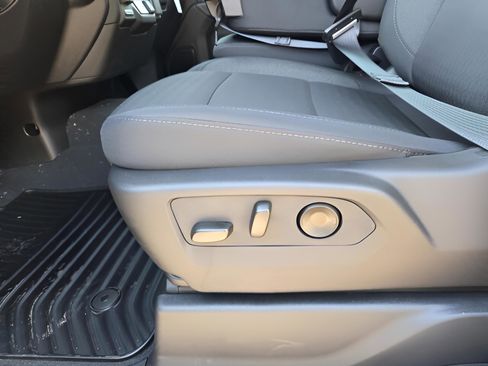 New 2026 Chevrolet Silverado 2500 Custom w/ Custom Value Package image 16