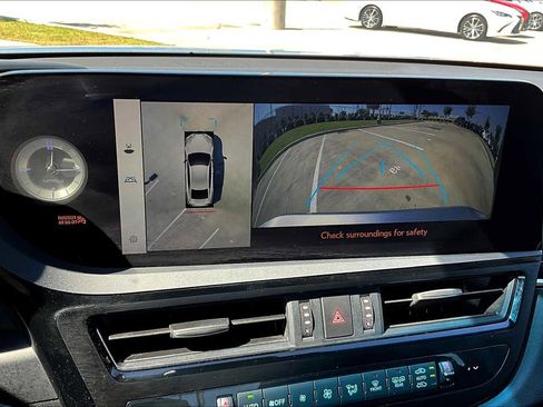 Certified 2024 Lexus ES 300h Ultra Luxury image 26