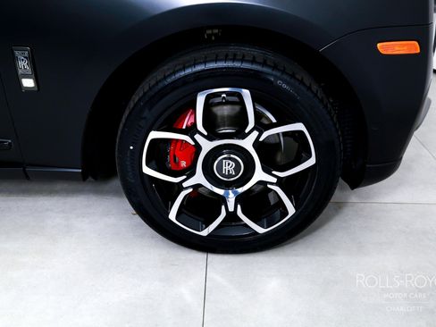 Used 2020 Rolls-Royce Cullinan Black Badge AWD/4WD image 39
