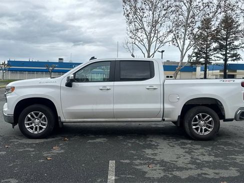 Used 2025 Chevrolet Silverado 1500 LT image 7