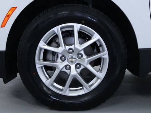 Used 2024 Chevrolet Equinox LT image 35