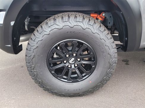 Certified 2025 Ford F150 Raptor image 5