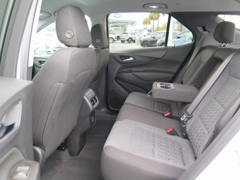 Used 2023 Chevrolet Equinox LT image 16