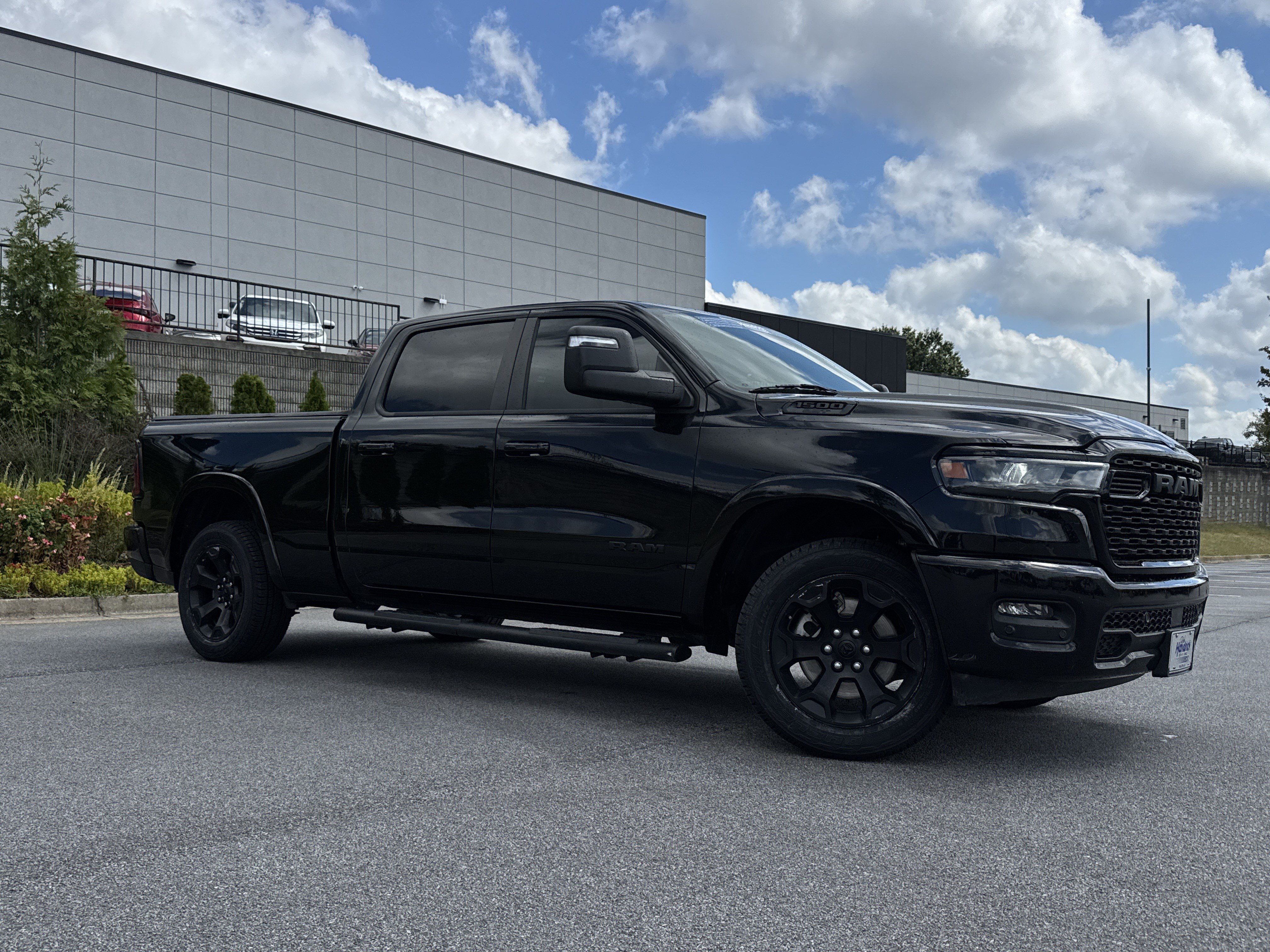 Used 2025 RAM 1500 Big Horn AWD/4WD image 2