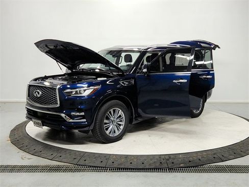 Used 2024 INFINITI QX80 Luxe image 11
