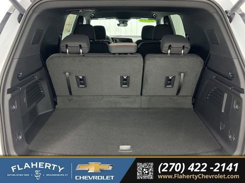 New 2026 Chevrolet Traverse LT FWD image 19