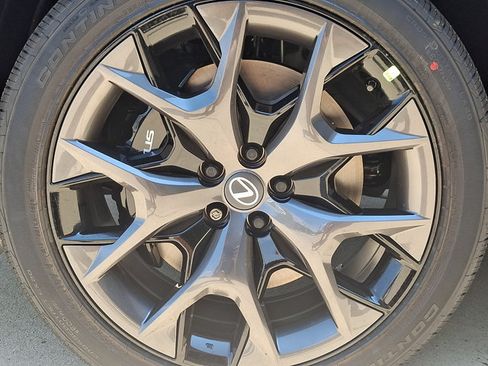 New 2026 Lexus TX 500h AWD image 5