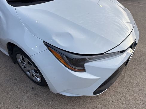 Used 2025 Toyota Corolla LE image 2