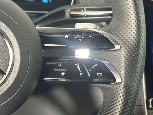 Certified 2025 Mercedes-Benz GLC 300 4MATIC image 28