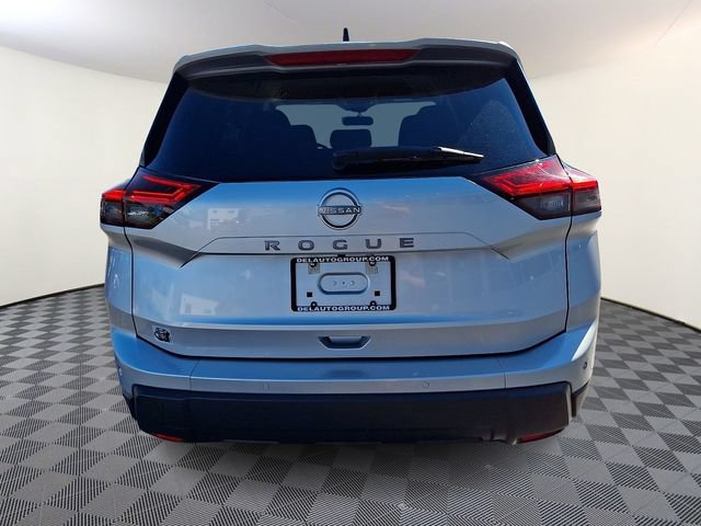 Used 2024 Nissan Rogue S FWD image 5