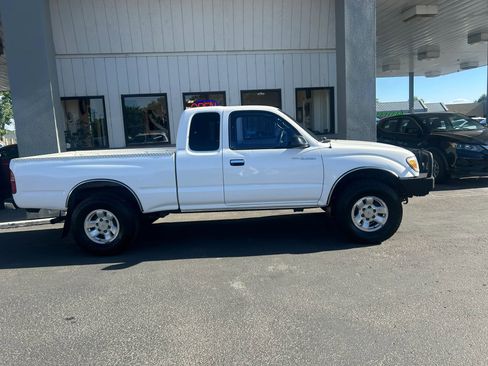 Used 2000 Toyota Tacoma 4x4 Xtracab V6 image 24