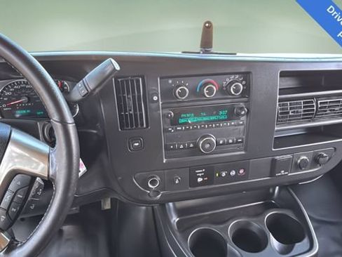 Used 2019 Chevrolet Express 3500 w/ Power Convenience Package RWD image 11