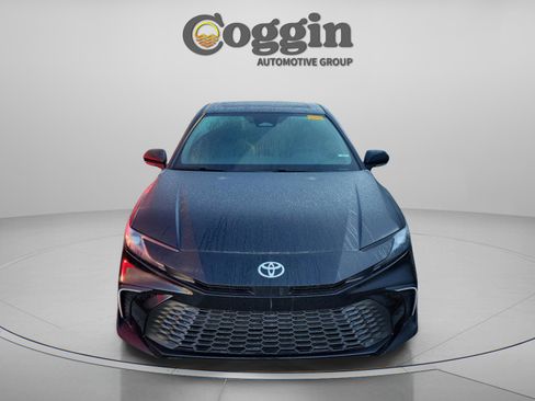 Certified 2025 Toyota Camry SE image 10