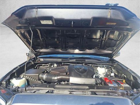 Used 2021 Toyota Tacoma TRD Off-Road image 22