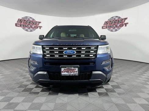 Used 2016 Ford Explorer FWD image 2
