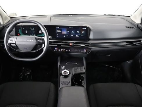 Used 2026 Kia Sportage LX FWD image 13