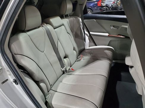 Used 2012 Toyota Venza Limited image 19