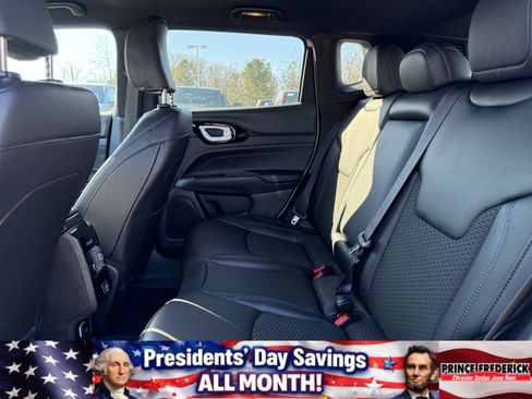 New 2026 Jeep Compass Latitude image 11