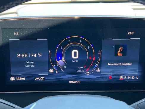 Used 2026 Chevrolet Traverse Z71 w/ LPO, Floor Liner Package AWD/4WD image 22