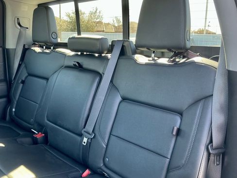 Used 2019 Chevrolet Silverado 1500 LT Trail Boss image 30