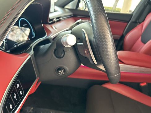 Used 2025 Genesis GV70 2.5T w/ Sport Prestige Package image 38