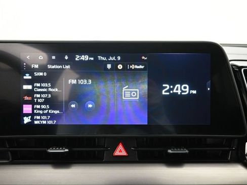 Used 2025 Kia Sportage EX FWD image 16