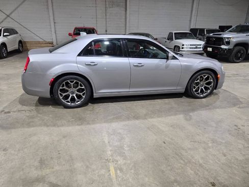 Used 2018 Chrysler 300 S w/ Safetytec Plus Group RWD image 14