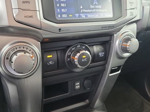 Used 2017 Toyota 4Runner SR5 Premium RWD image 28