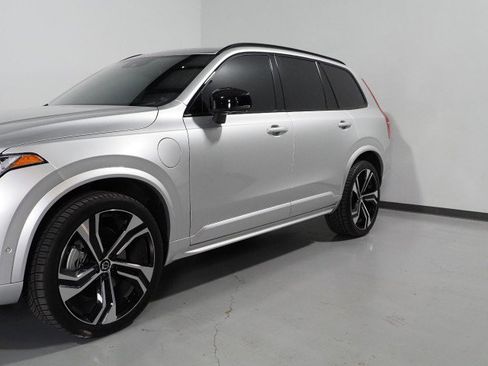 Used 2022 Volvo XC90 T8 R-Design w/ Advanced Package image 51