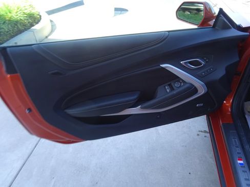 Certified 2022 Chevrolet Camaro SS RWD image 19