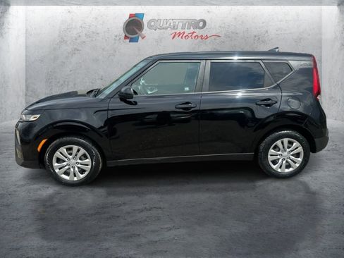 Used 2020 Kia Soul LX FWD image 2