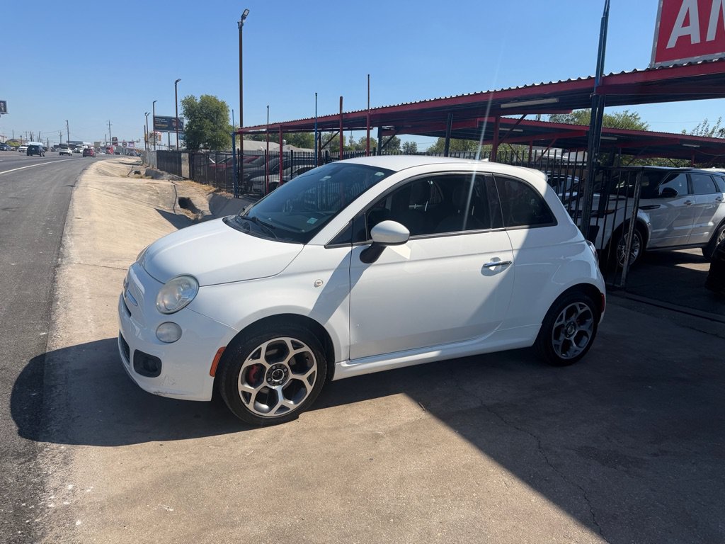 Used 2016 FIAT 500 Sport FWD image 2