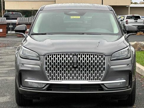 Used 2025 Lincoln Corsair FWD w/ Rear Removable Package Tray image 6