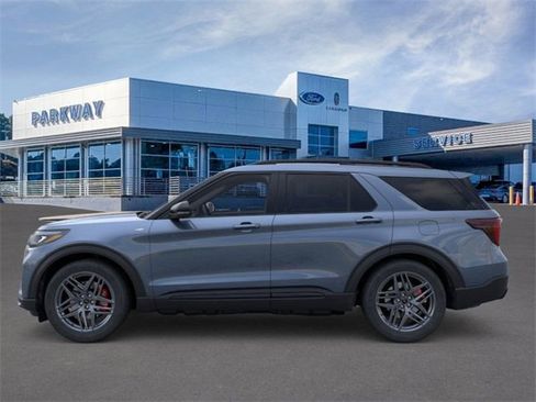 New 2026 Ford Explorer ST-Line w/ ST-Line Street Pack image 3