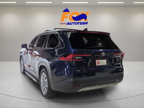 Certified 2025 Toyota Grand Highlander AWD image 3