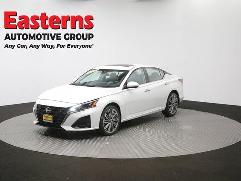 Used 2023 Nissan Altima 2.5 SL AWD/4WD image 56