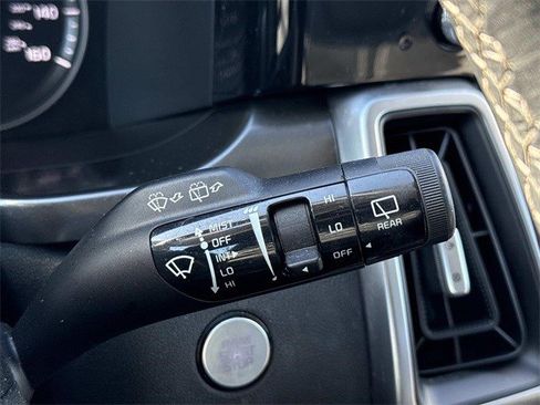 Used 2021 Kia Sorento S w/ Panoramic Sunroof Package image 26