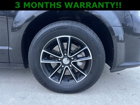 Used 2018 Dodge Grand Caravan SE image 8