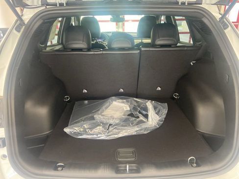 New 2025 Jeep Compass Limited image 15